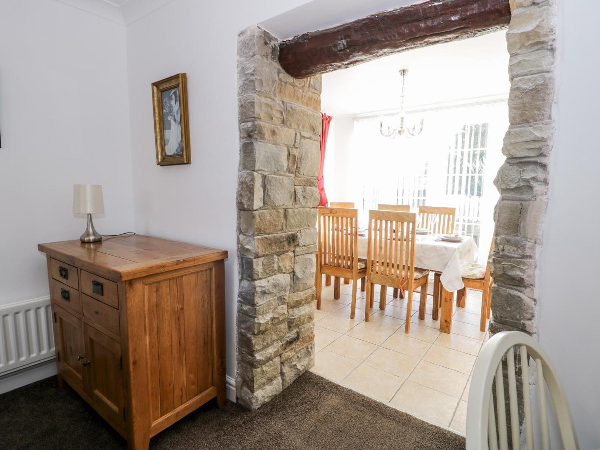 Halcyon Villa Моелфре Екстериор снимка